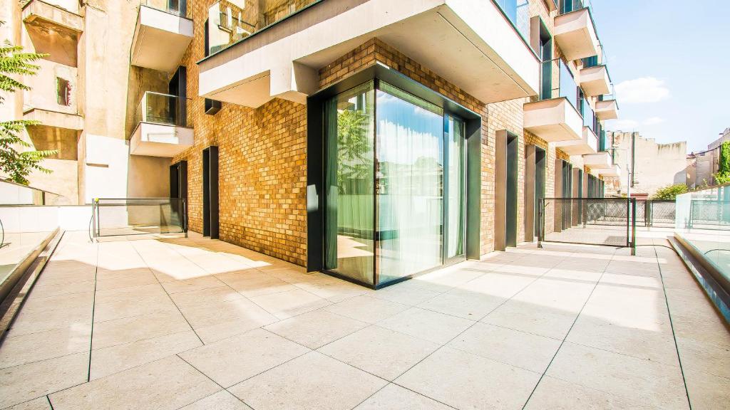 Central Carol 1 - Resim 6