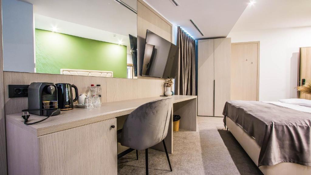 Central Carol 1 - Resim 12