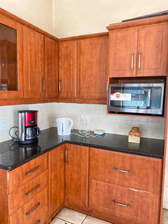 Una cocina o cocineta en Isina Mova