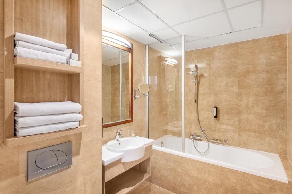 Koupelna v ubytování Hotel Bristol Budapest
