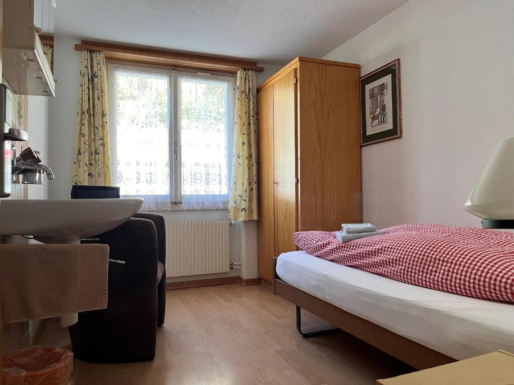 Postel nebo postele na pokoji v ubytování Hotel Weisses Kreuz