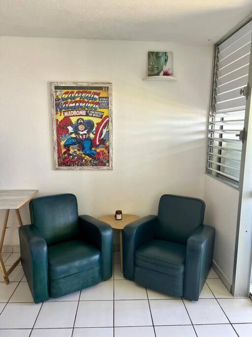 Χώρος καθιστικού στο Studio vue mer & accès plage