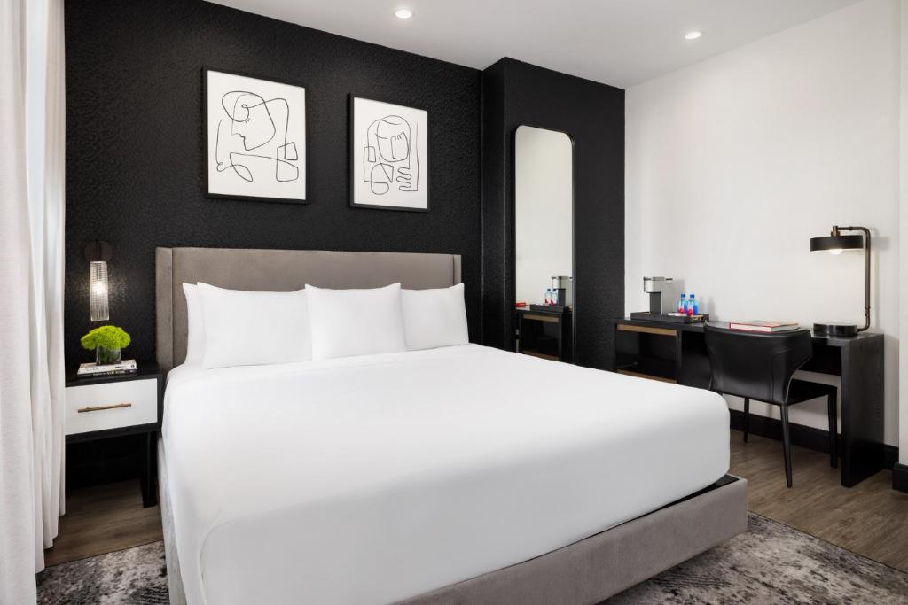 Arthouse Hotel - Loft With Terrace
