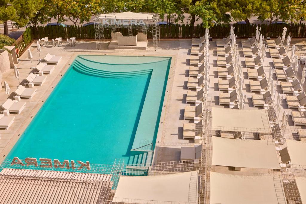 Bazén v ubytování Hotel Astoria Playa Adults Only 4* Sup nebo v jeho okolí