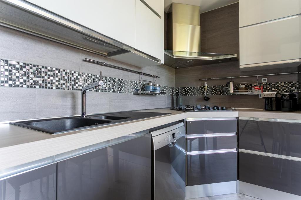Grotta Stay - Two-Bedroom Apartment
