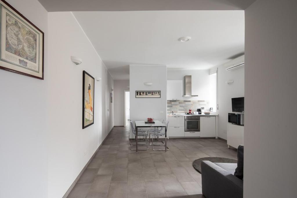 Nice and spacious apartment near the Vatican and Starbucks