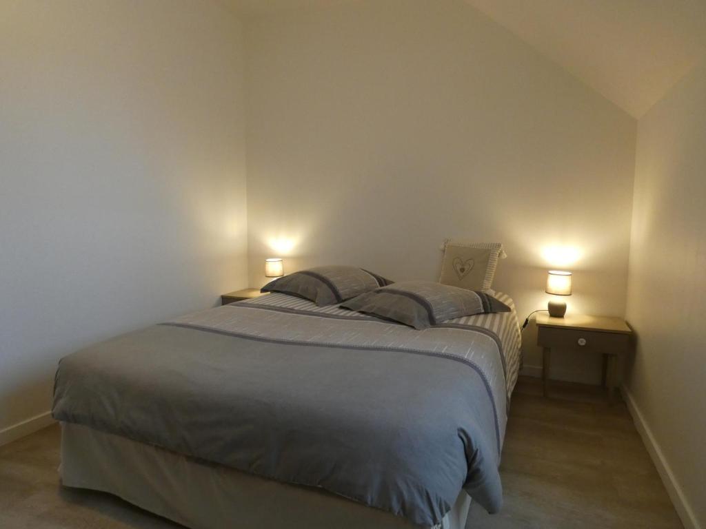 Posteľ alebo postele v izbe v ubytovaní Gîte des bords de l Eure 4 chambres 2 SDB et parking