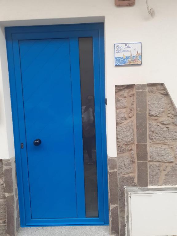 Zdjęcie z galerii obiektu Casa Blu oltremare w mieście SantʼAntìoco