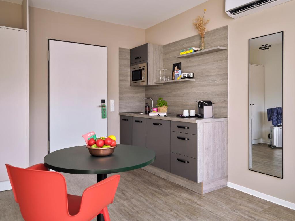 STAYERY Cologne Sülz - Resim 26