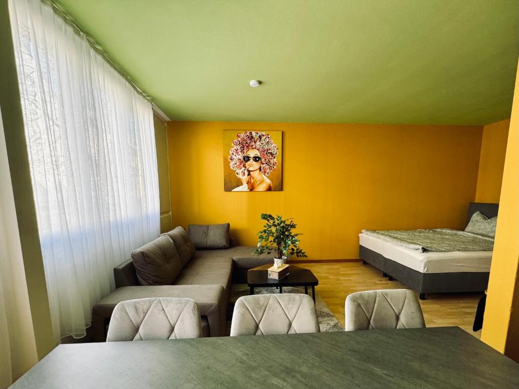 Ferdinands Gateaway inkl Breakfast - Resim 25