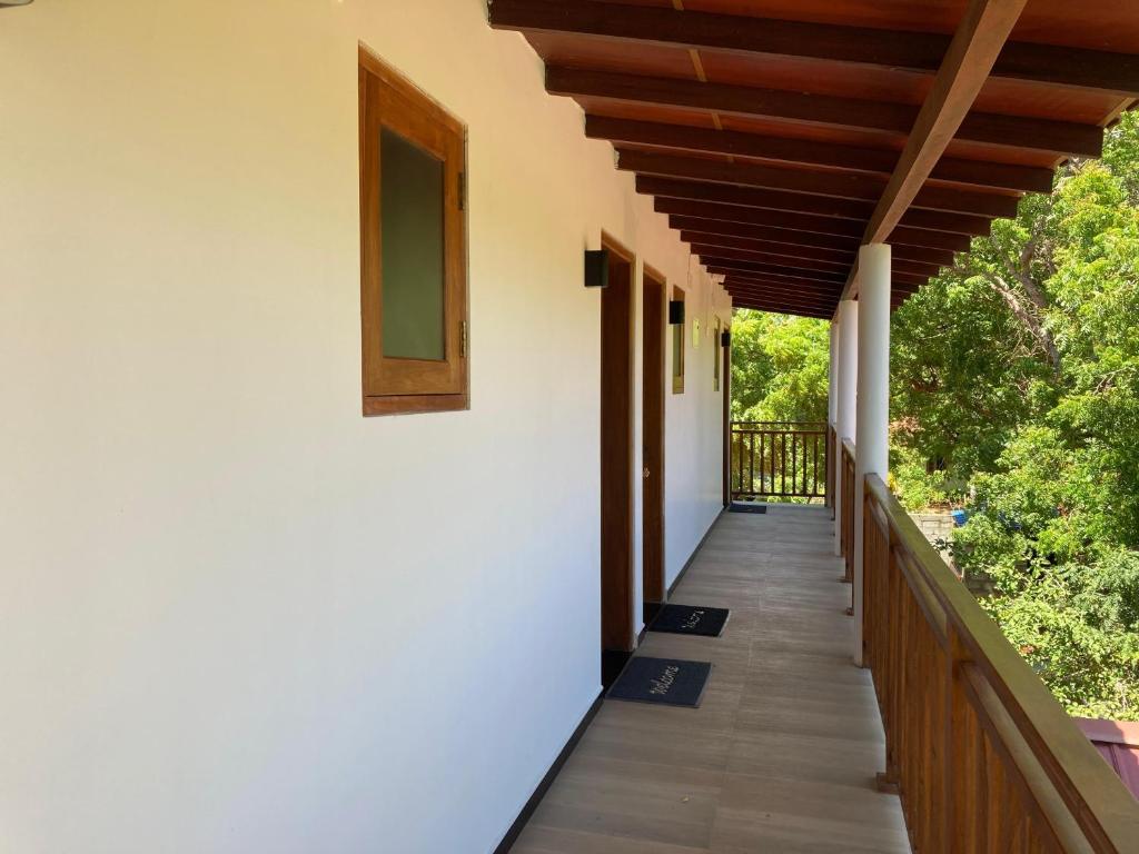 Balkón nebo terasa v ubytování Kirinda Paradise Yala