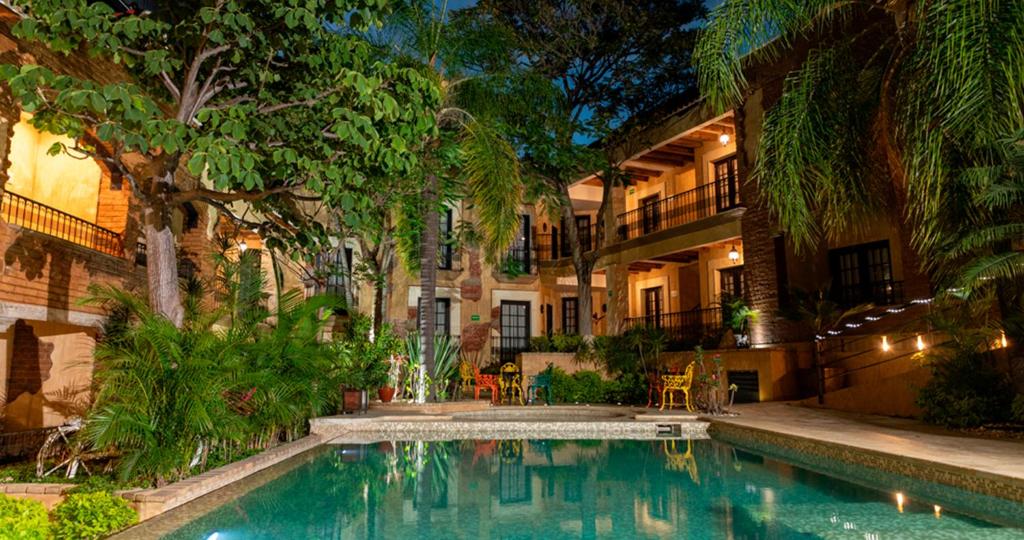 Casa de Adobe Gallery & Luxury Boutique
