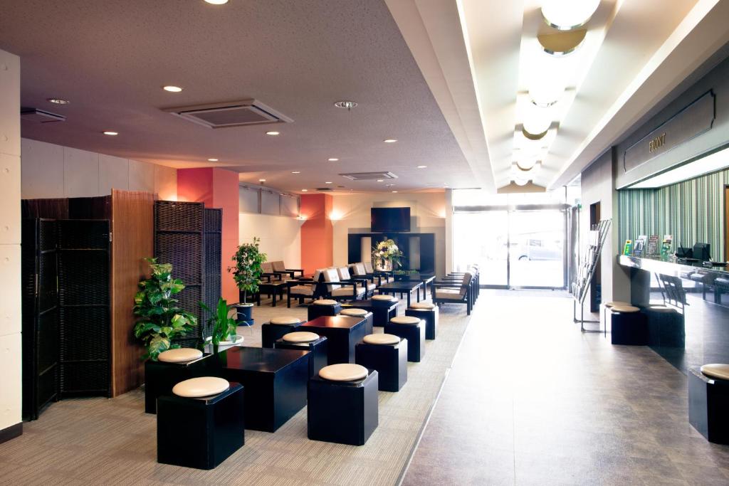 Posezení v ubytování Toyohashi Station Hotel