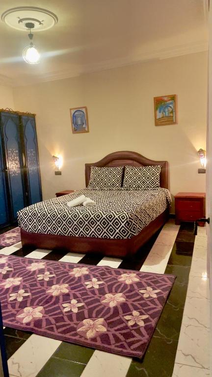 una camera con 2 letti di Hotel Ryad Tetouan Aero a Tétouan