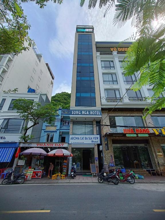 Aroma Cat Ba Sea View Hotel - 9