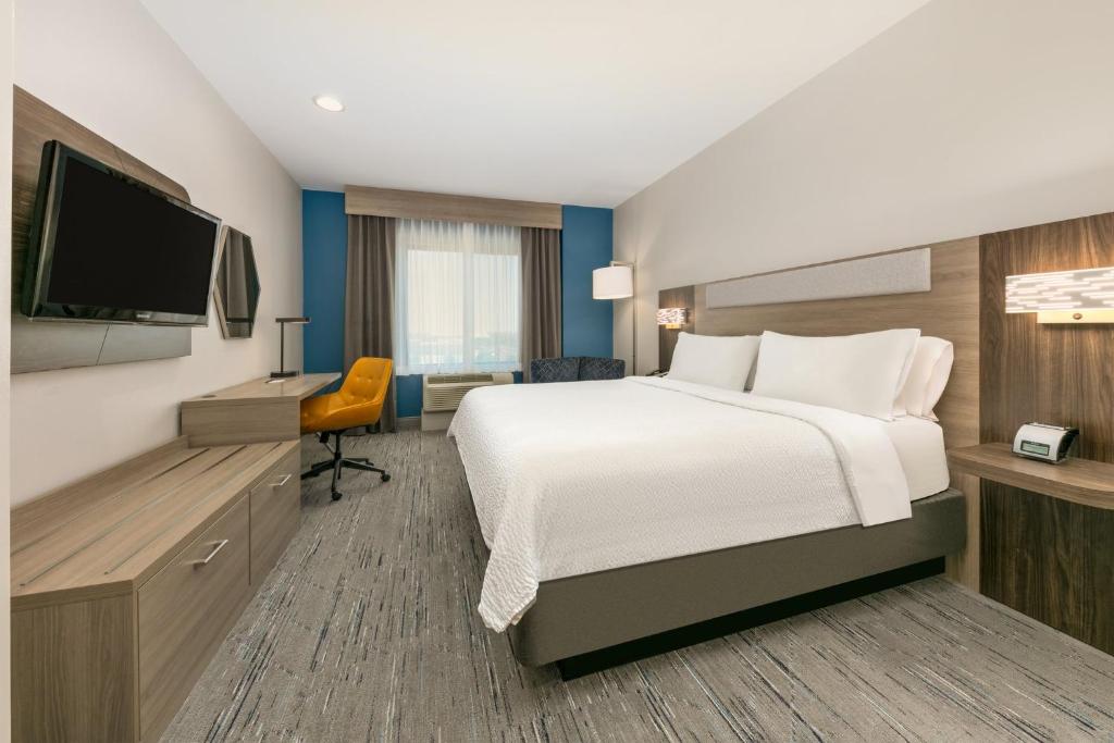 Holiday Inn Express & Suites Amarillo West, an IHG Hotel - 