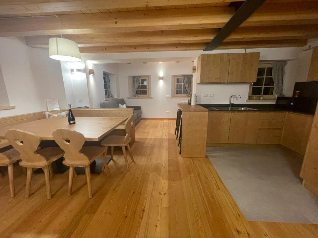 Chalet Le Grazie - Apartment - Split Level