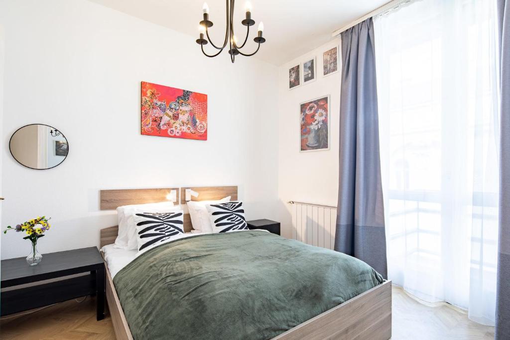 Ultra Central - Balcony - Basilica View 1051 Budapest, Hercegprímás utca 2 kép - 1