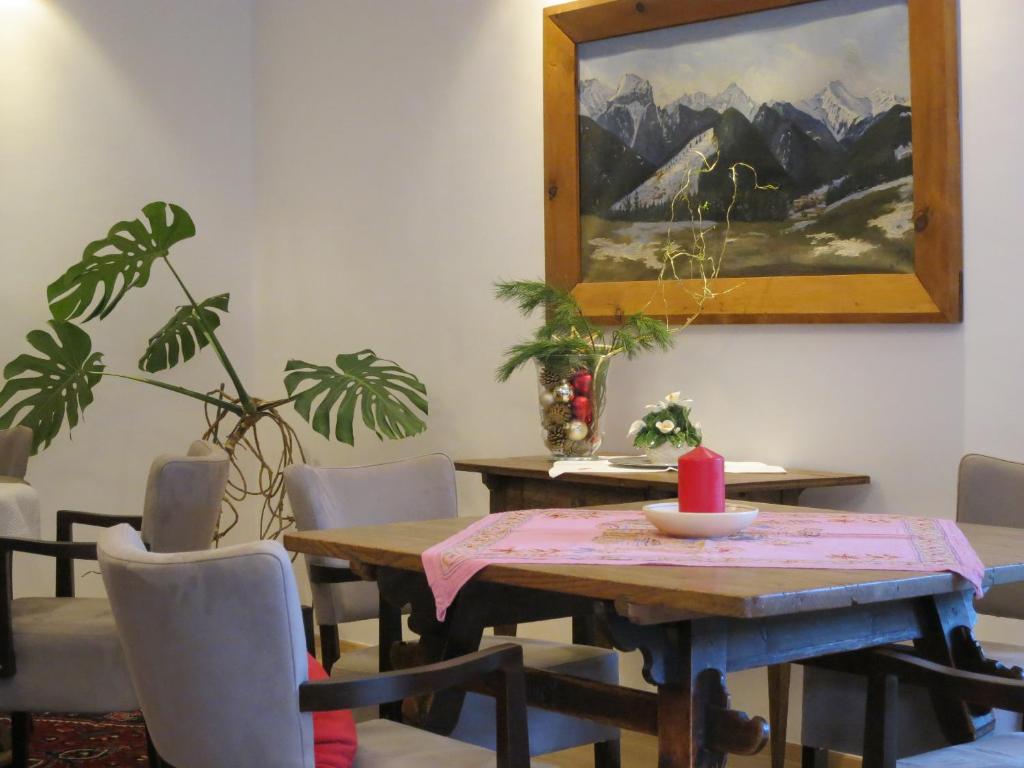 Posezení v ubytování Gästehaus Schusser an der Therme, Frühstück inklusive, Doppelzimmer und Ferienwohnung