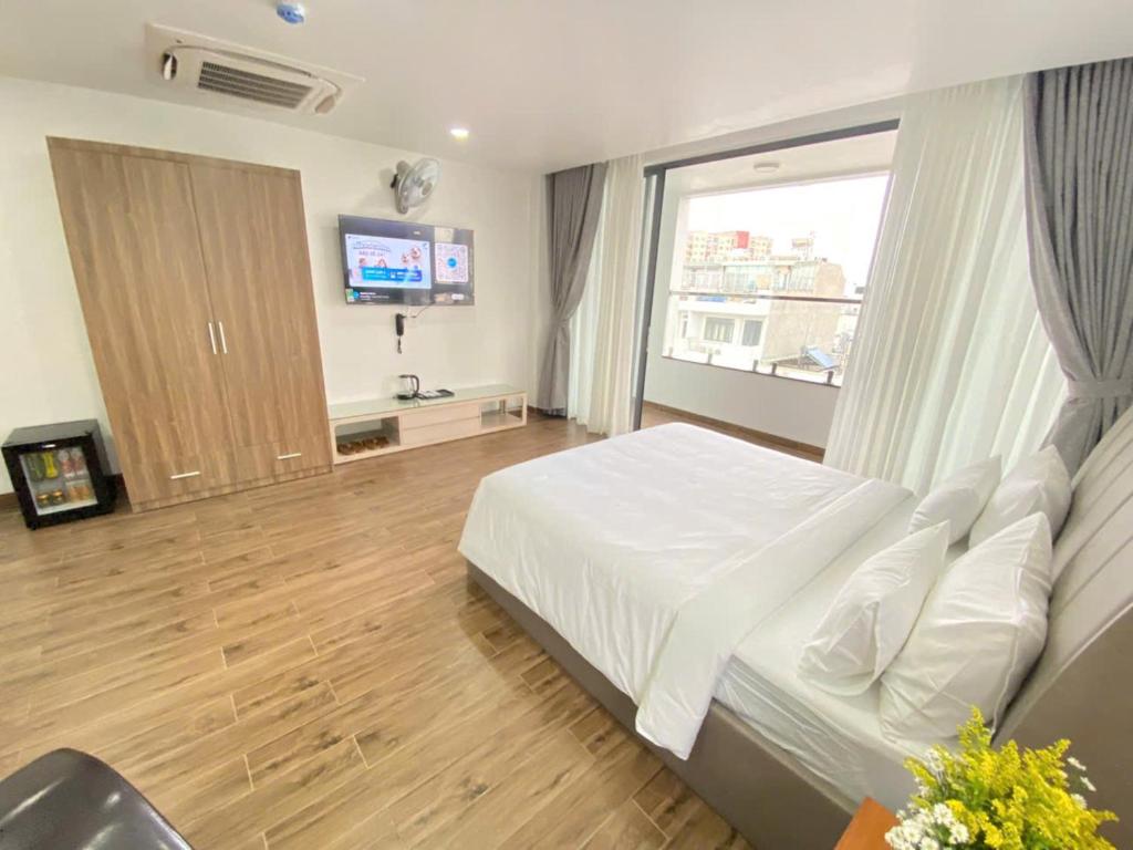 Golden Hotel - Deluxe Double Room