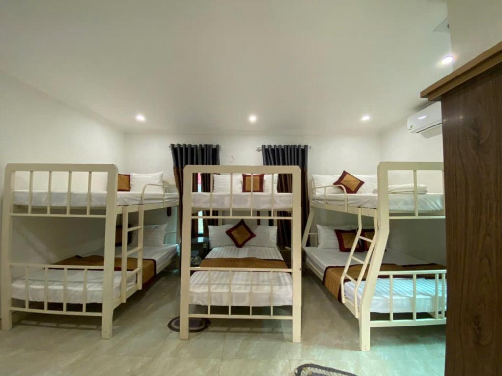 Rafe Garden-Homestay Ba Vì - 6床位混合宿舍间