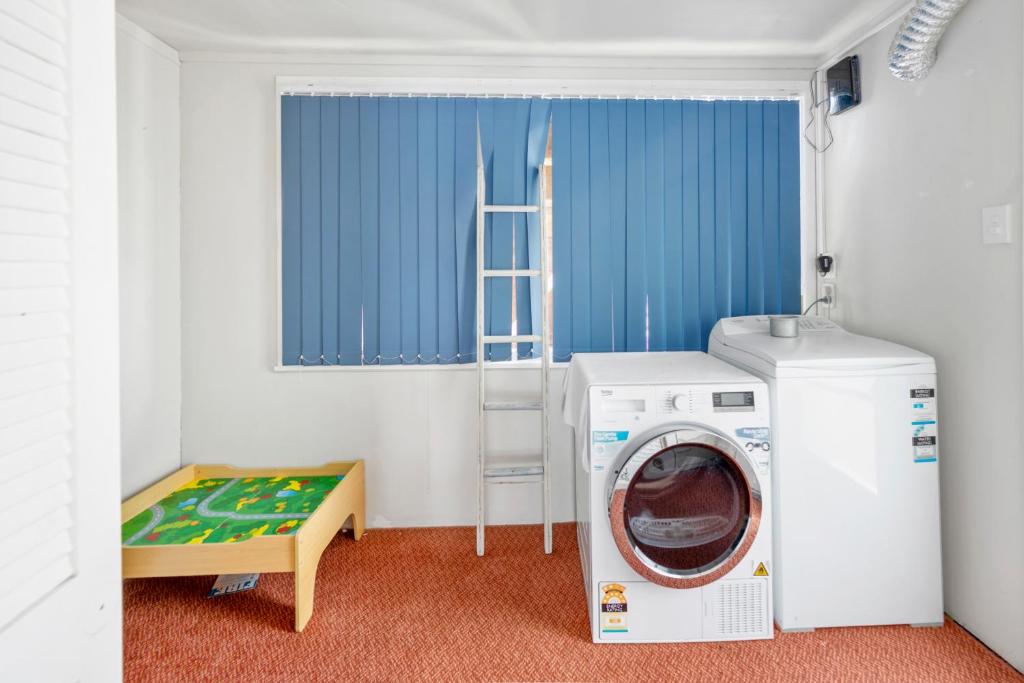 Authentic Kiwi Lodge by the Lake - Resim 17