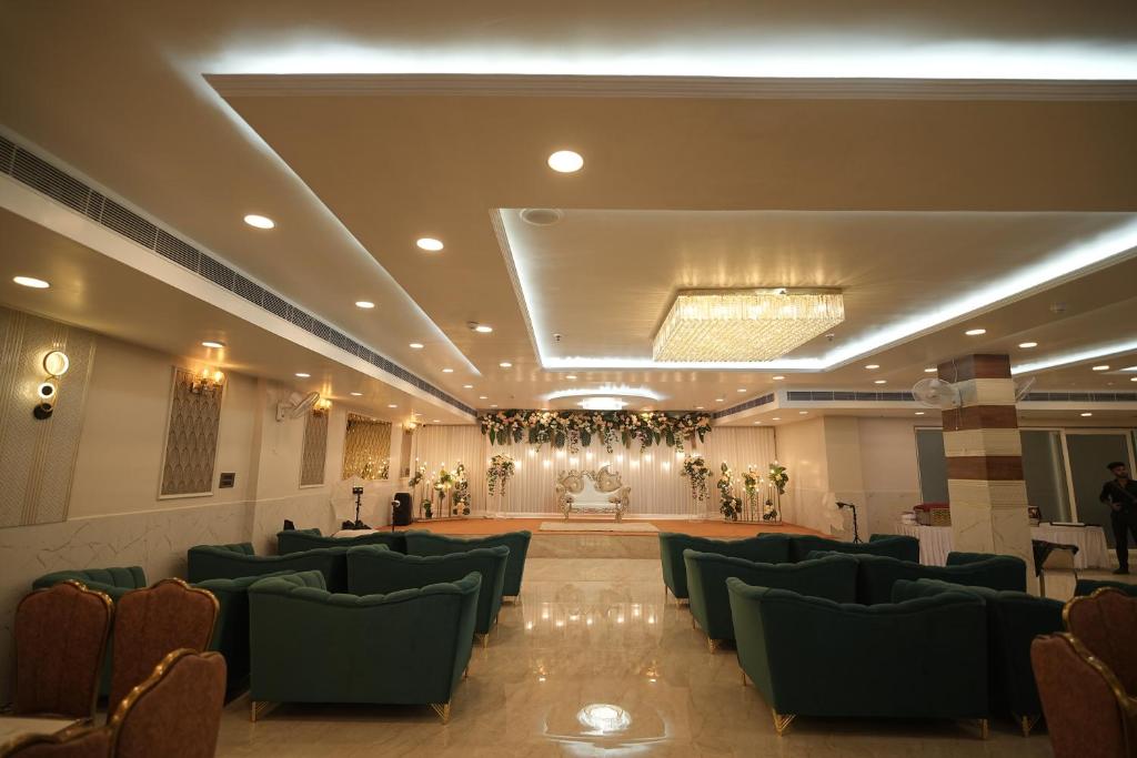 Posezení v ubytování The Grand Oasis Hotel & Resort
