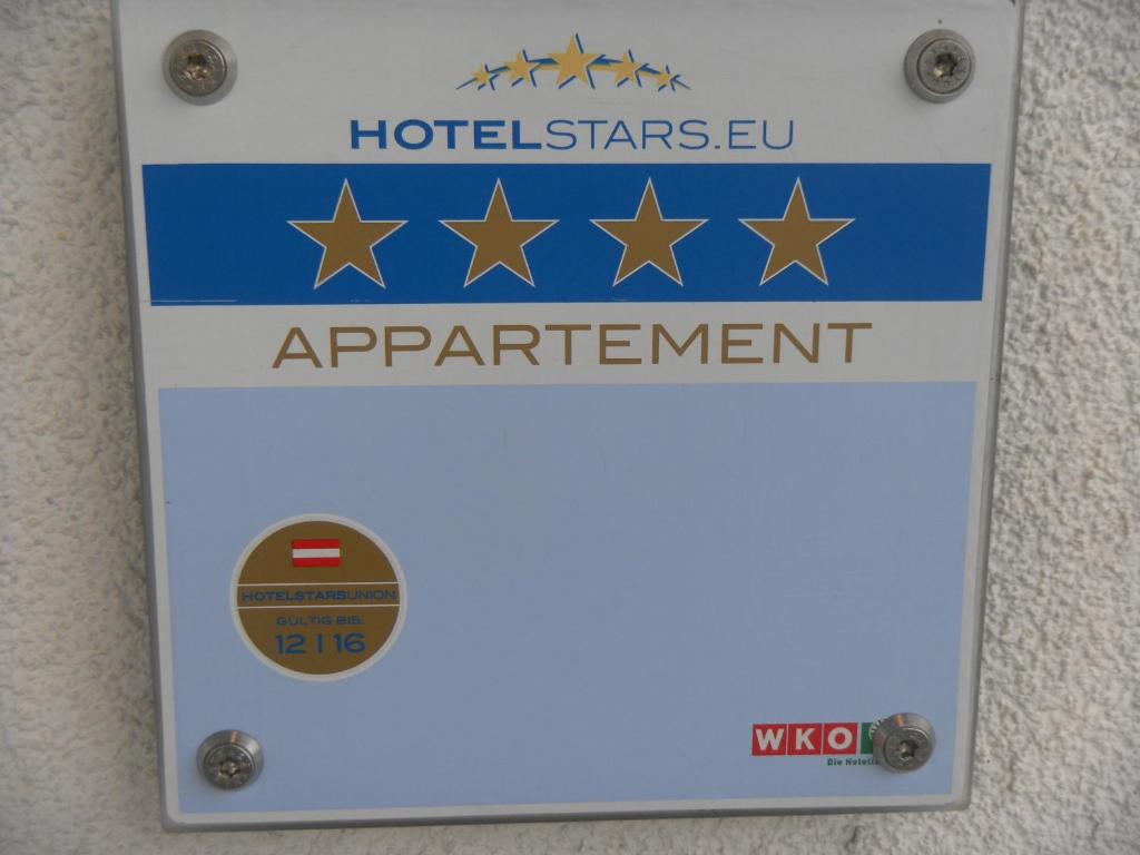 Certifikát, hodnocení, plakát nebo jiný dokument vystavený v ubytování Tierwarthof