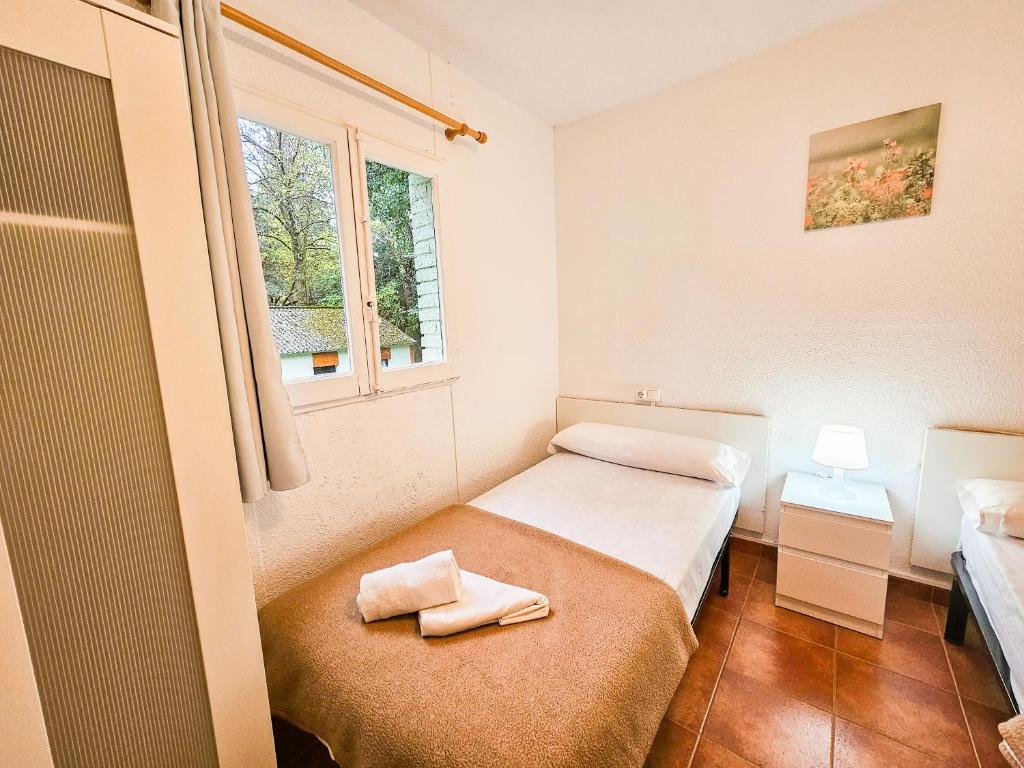 Complejo Bubal Formigal 3000 - Three-Bedroom Apartment