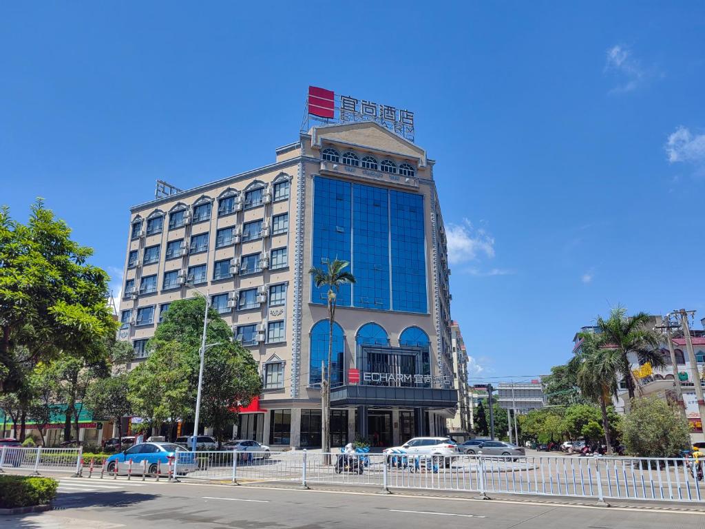 Bangunan di mana terletaknya hotel