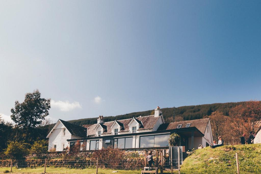 Boreland Loch Tay - Family Room With Lake View