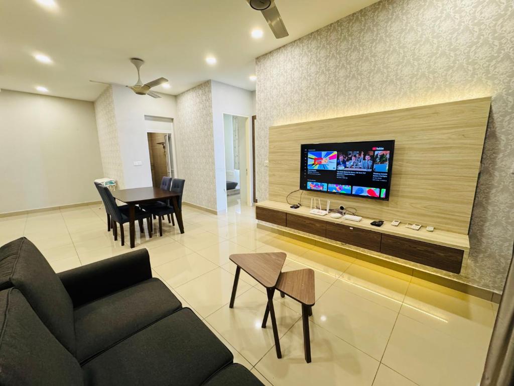 TV a/nebo společenská místnost v ubytování D'Pristine Medini, Iskandar Puteri Johor Bahru Walk to Legoland & Gleneagles