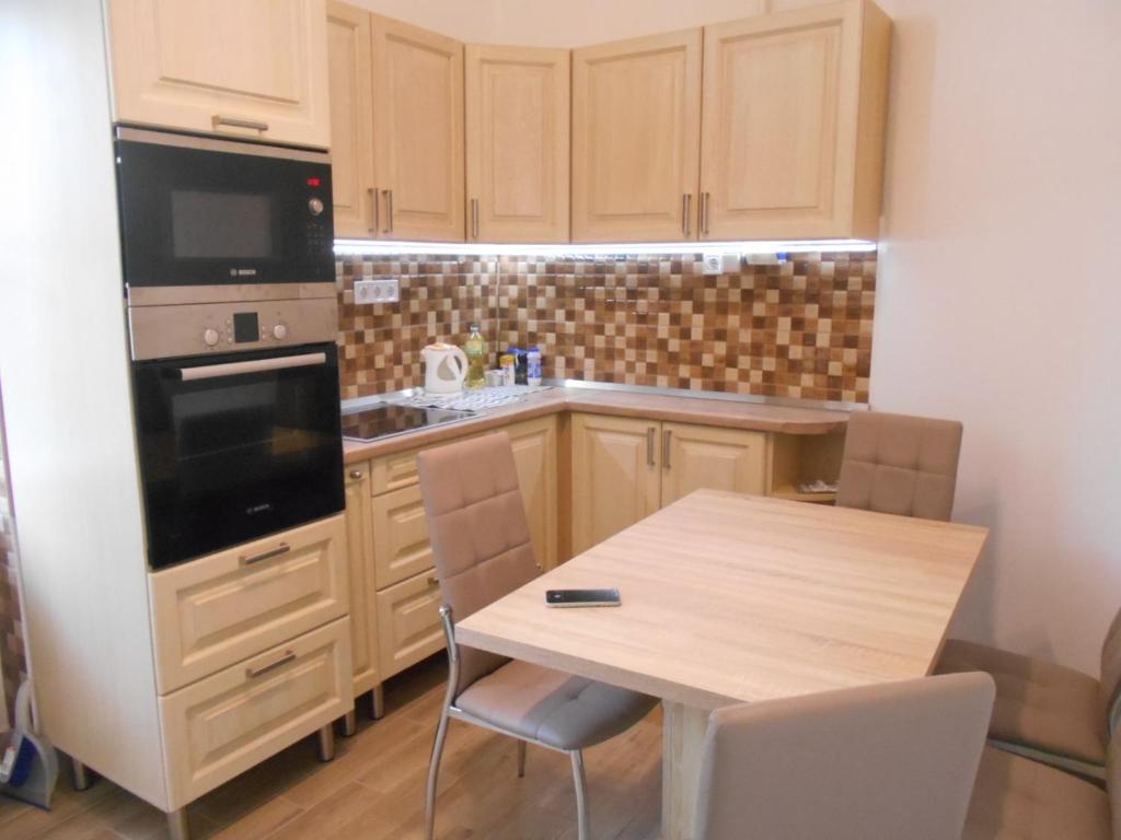 Barni Apartman 3300 Eger, Szvorényi József utca 1. kép - 1