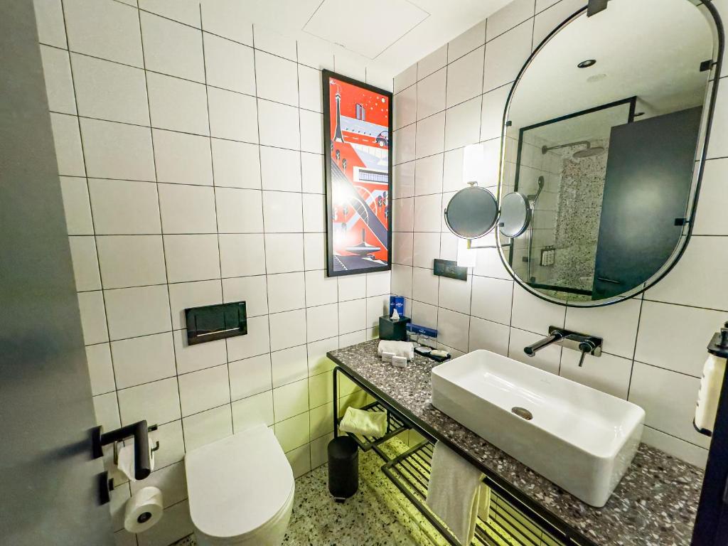 Koupelna v ubytování Hotel Indigo Belgrade by IHG