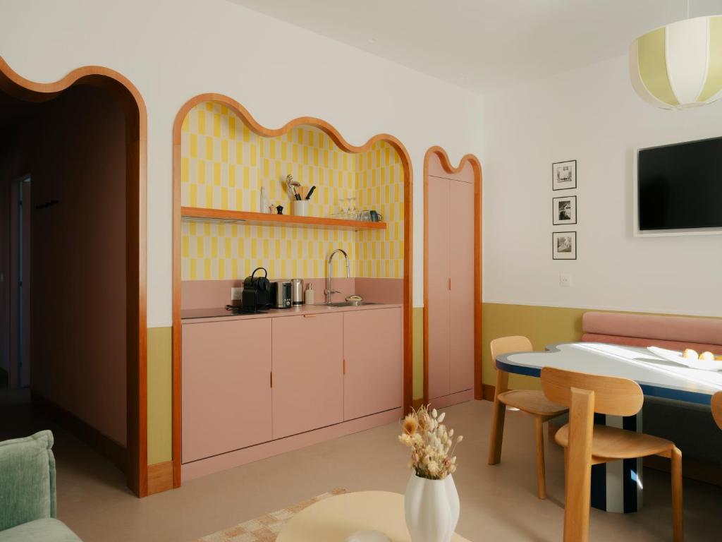 Kuchyň nebo kuchyňský kout v ubytování Edgar Suites Cannes - Rue d'Antibes