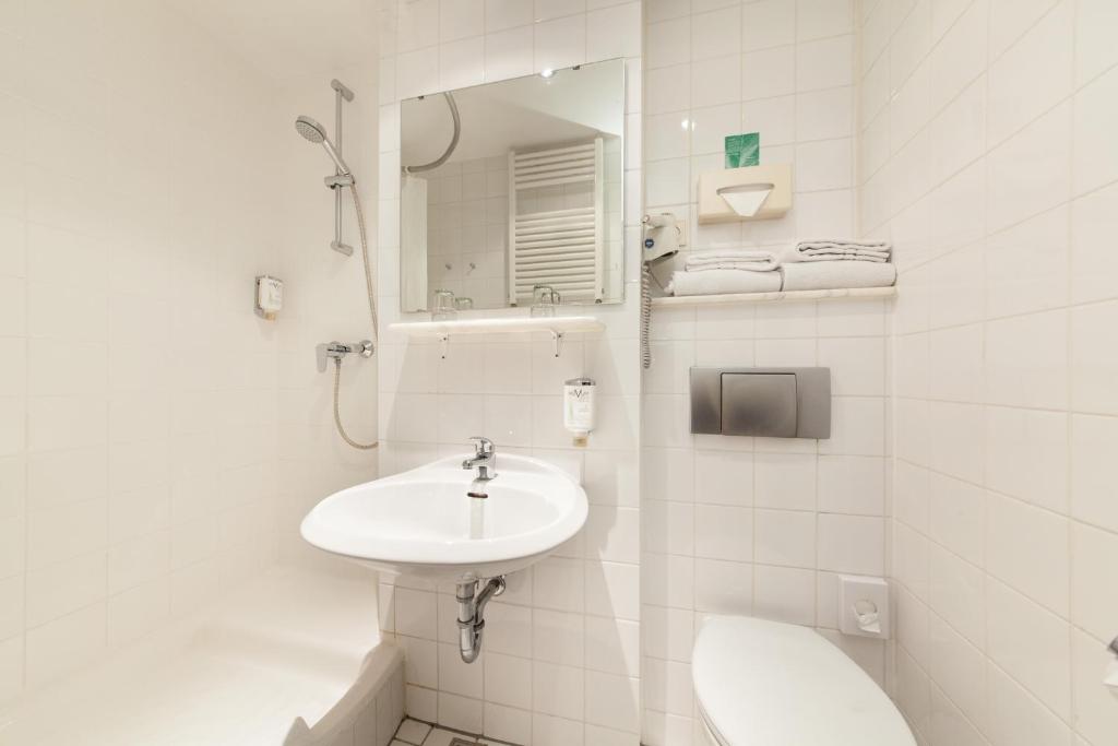 Koupelna v ubytování Sure Hotel by Best Western Muenchen Hauptbahnhof