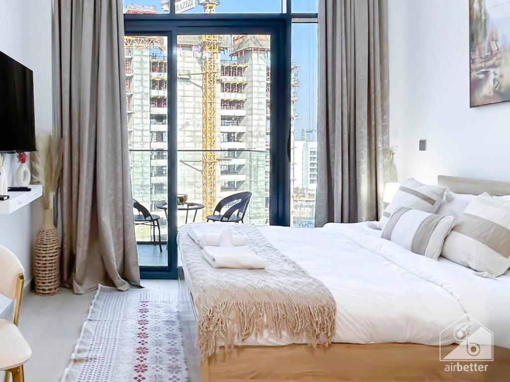 Ένα ή περισσότερα κρεβάτια σε δωμάτιο στο Studio in Azizi Riviera Comfort and Convenience