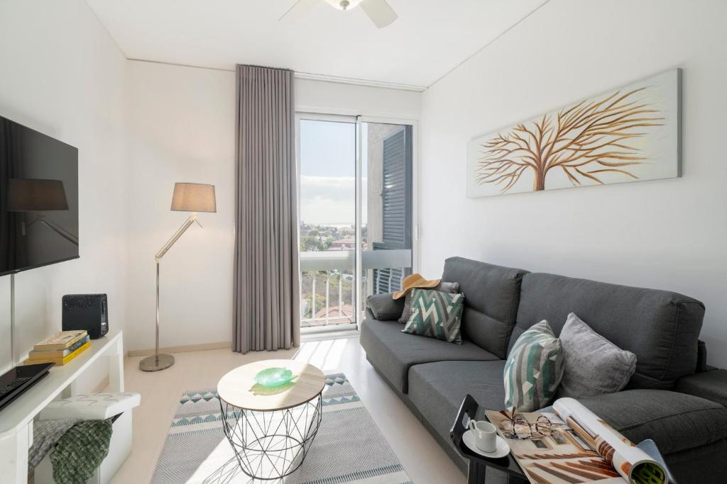Apartamento América II by an island apart