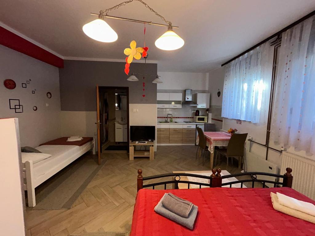 Apartments & Rooms 4 rijeke - 3