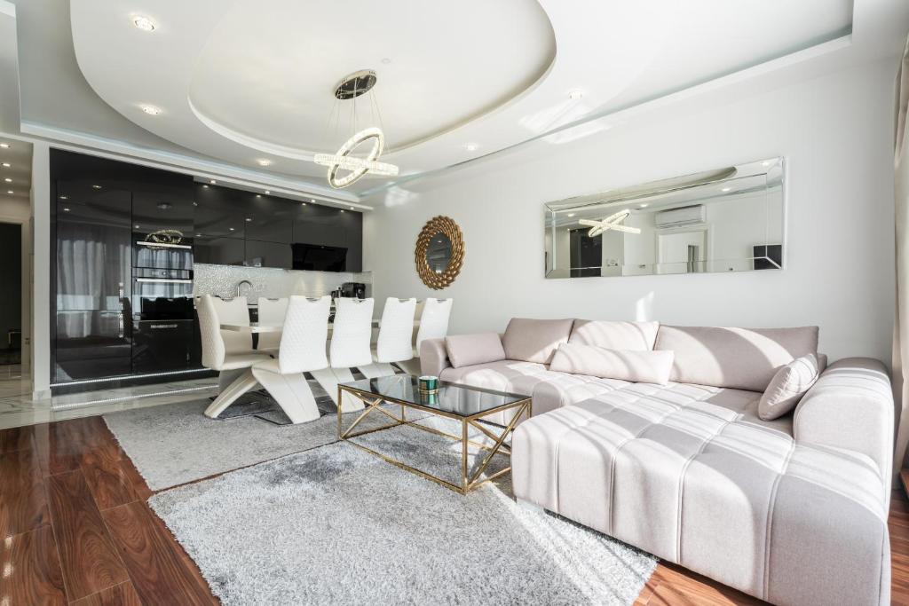 Posedenie v ubytovaní Kiraly 44 Luxury Apartment with free parking