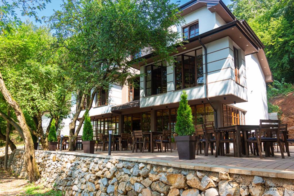 Budova, kde se hostel nachází