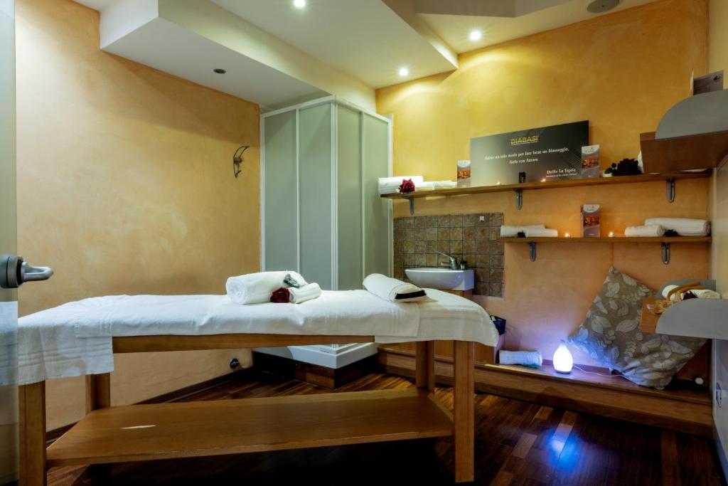 Lázně a/nebo wellness v ubytování Hotel Corona & Spa