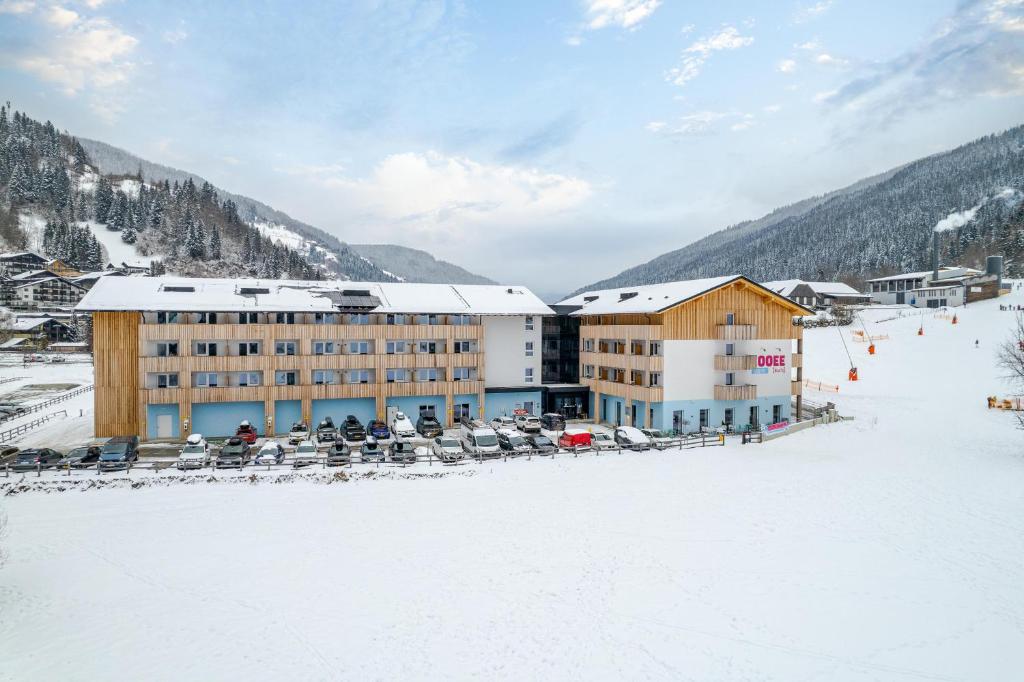 COOEE alpin Hotel Bad Kleinkirchheim durante el invierno