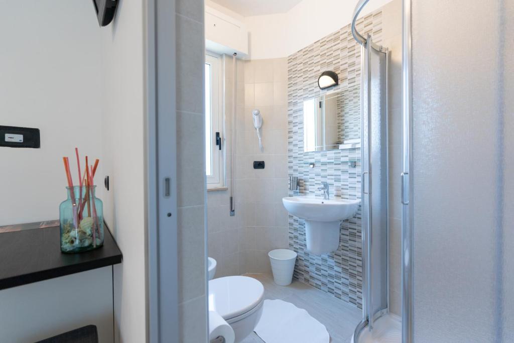 Koupelna v ubytování Hotel Saint Tropez - Pineto