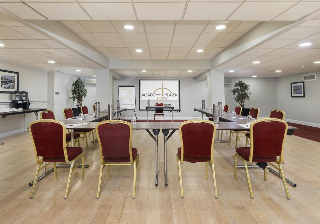 Academy Plaza Hotel - Resim 26