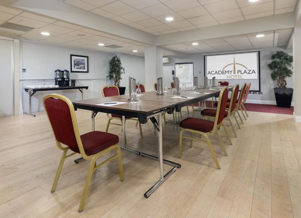 Academy Plaza Hotel - Resim 27