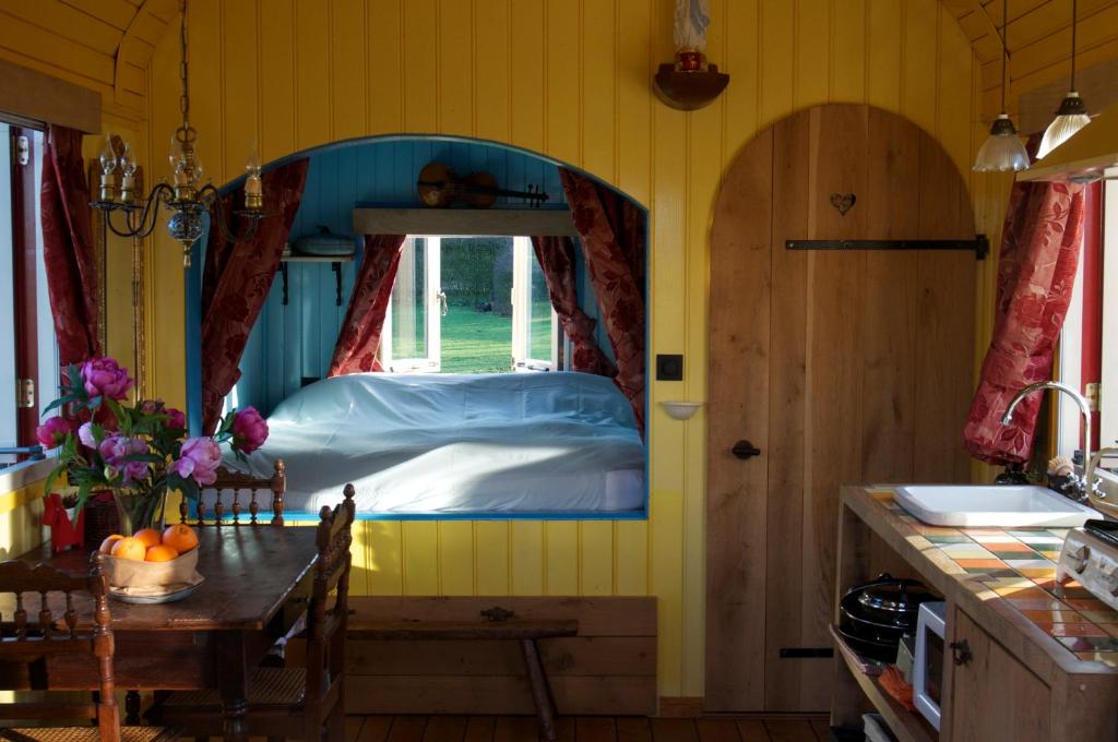 Postel nebo postele na pokoji v ubytování B&B Maarle