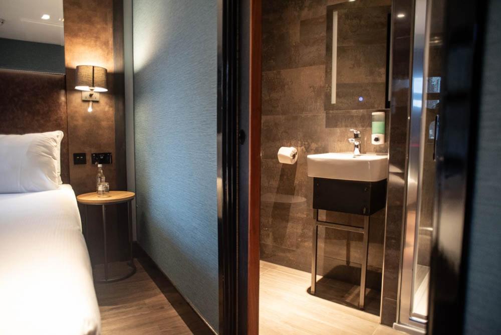 
Ferdinand Street Deluxe Double
