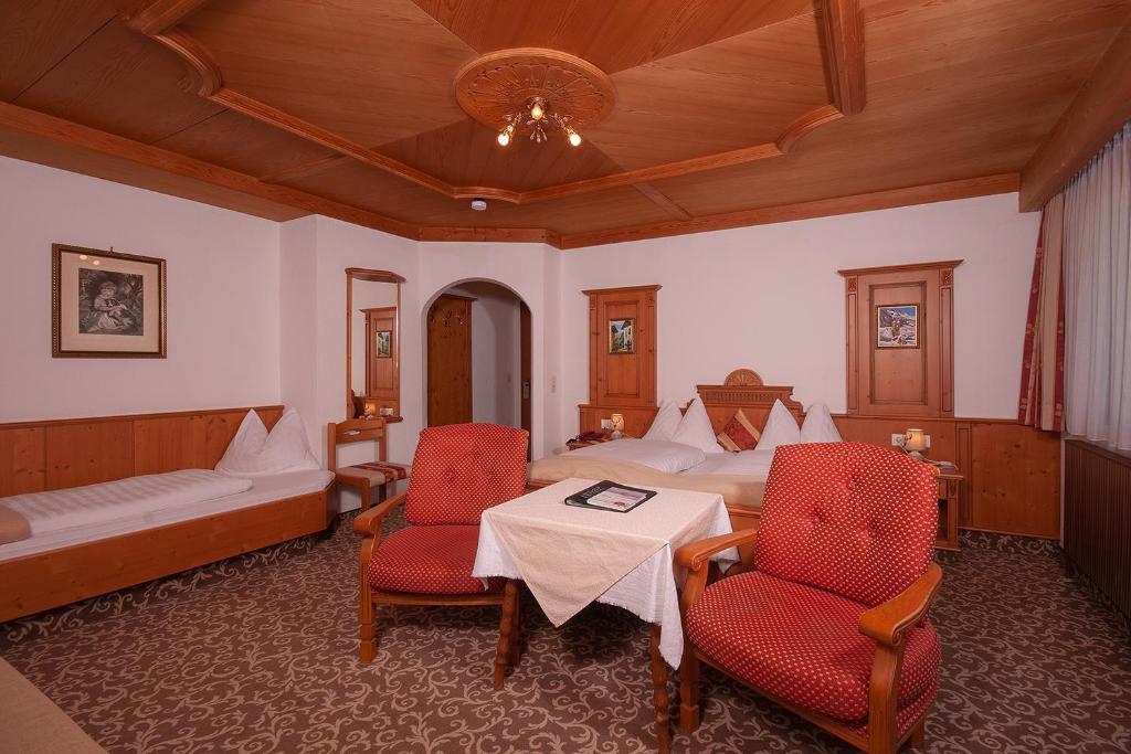 Postel nebo postele na pokoji v ubytování Gasthof Riederhof