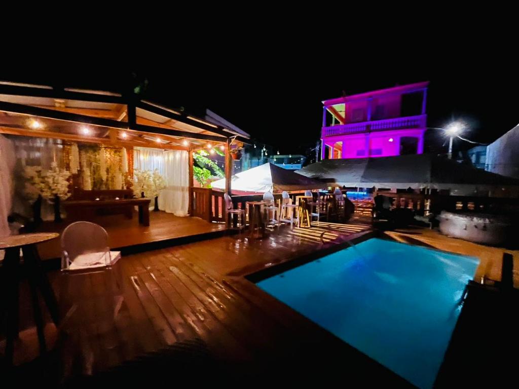 Bazén v ubytování Hotel Libertad nebo v jeho okolí